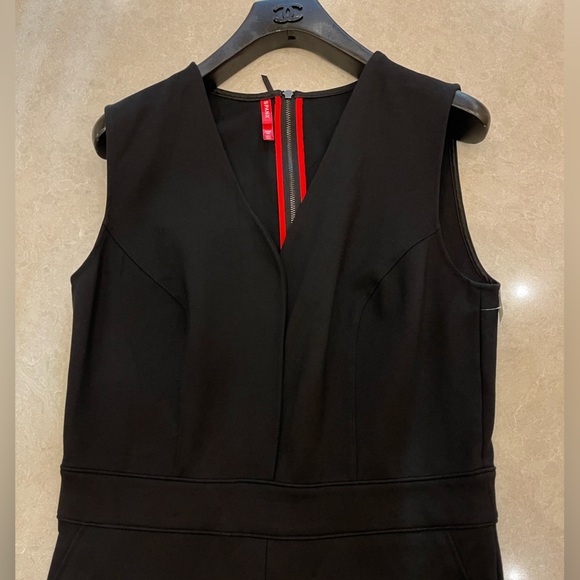 SPANX The Perfect Jumpsuit Sleeveless Back Zip Bootcut Leg Classic Black Size M - Picture 7 of 17